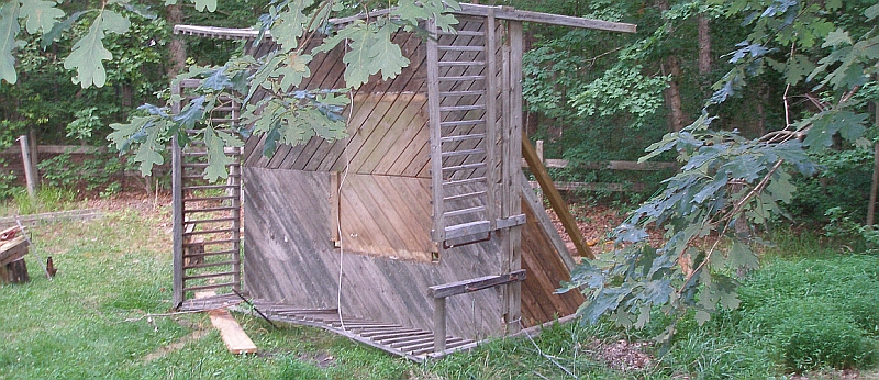 Base structure on the move