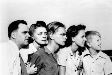 LeibertStellaCharlesPatDarwin